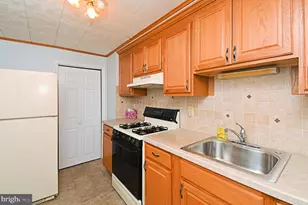 726 Buttonwood St, Norristown, PA 19401 - Photo 13