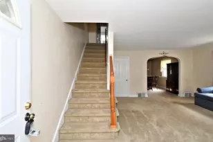 726 Buttonwood St, Norristown, PA 19401 - Photo 5