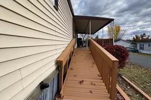 808 Holly Dr, Green Lane, PA 18054 - Photo 7