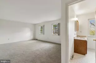 8809 Duveen Dr, Wyndmoor, PA 19038 - Photo 17