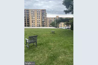 666 W Germantown Pike #2321, Plymouth Meeting, PA 19462 - Photo 3