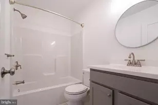 90 Main St, Schwenksville, PA 19473 - Photo 7