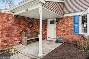 730 Maple Hill Dr, Blue Bell, PA 19422 - Photo 3