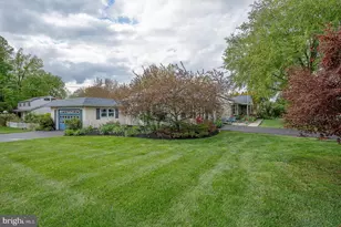 9 Buckwalter Rd, Audubon, PA 19403 - Photo 3