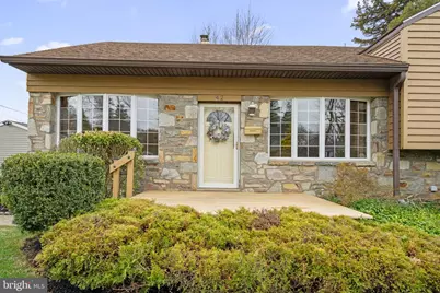 42 Lincoln Ln, Conshohocken, PA 19428 - Photo 3