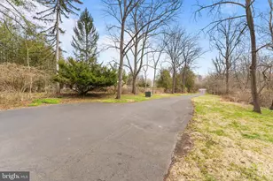 880 Troxel Rd, Lansdale, PA 19446 - Photo 33