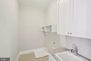 355 Bronson Cir, Collegeville, PA 19426 - Photo 27