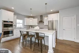 355 Bronson Cir, Collegeville, PA 19426 - Photo 5