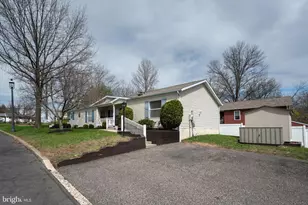 325 Hidden Springs Dr, Souderton, PA 18964 - Photo 25