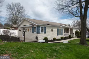 325 Hidden Springs Dr, Souderton, PA 18964 - Photo 3