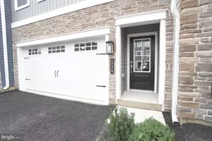 114 Higher Rock Ct, North Wales, PA 19454 - Photo 3