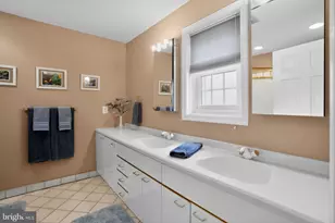 1704 Smedley Ct, Maple Glen, PA 19002 - Photo 23