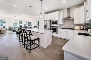 114 Beacon Ct, Royersford, PA 19468 - Photo 1