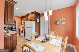 1120 Angus Cir, Blue Bell, PA 19422 - Photo 9