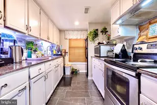 111 Ardwick Terrace, Lansdale, PA 19446 - Photo 7