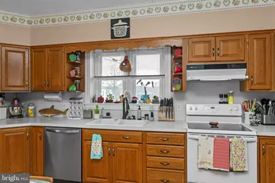 145 Main Street, East Greenville, PA 18041 - Photo 9