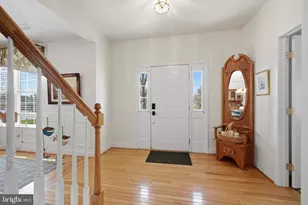 395 Hobson Pl, Blue Bell, PA 19422 - Photo 5