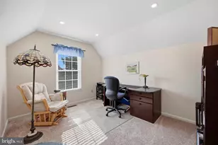 395 Hobson Pl, Blue Bell, PA 19422 - Photo 15