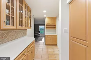 201 Wolf Ln, Ambler, PA 19002 - Photo 17