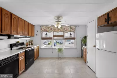 103 Winding Brook Run, North Wales, PA 19454 - Photo 5