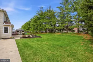 605 Shepard Dr, Lansdale, PA 19446 - Photo 39