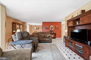 666 W Germantown Pike, Plymouth Meeting, PA 19462 - Photo 5