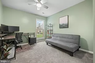 1905 Foxmeadow Cir, Royersford, PA 19468 - Photo 15