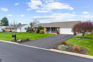 2323 Colonial Dr, Gilbertsville, PA 19525 - Photo 5