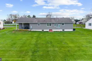 2323 Colonial Dr, Gilbertsville, PA 19525 - Photo 35