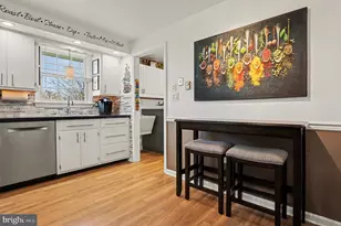 2323 Colonial Dr, Gilbertsville, PA 19525 - Photo 17