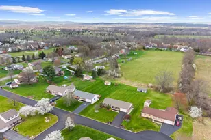 2323 Colonial Dr, Gilbertsville, PA 19525 - Photo 49