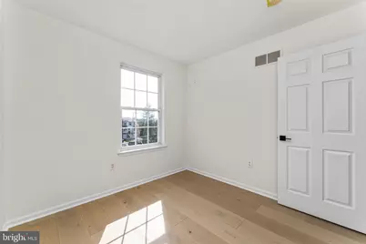 729 E Oak Street, Norristown, PA 19401 - Photo 21