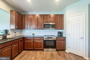 115 Garnet Dr, Gilbertsville, PA 19525 - Photo 3