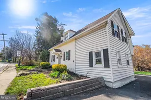 632 Fitzwatertown Rd, Willow Grove, PA 19090 - Photo 3