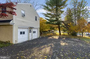 225 Pershing Ave, Horsham, PA 19044 - Photo 3