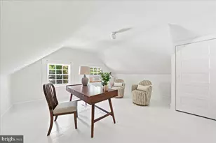 2 Chestnut Ave, Narberth, PA 19072 - Photo 33
