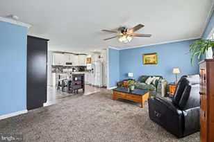 215 Green Hill Dr, Green Lane, PA 18054 - Photo 5