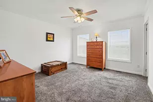 215 Green Hill Dr, Green Lane, PA 18054 - Photo 19