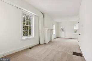415 Walnut St, Pottstown, PA 19464 - Photo 3