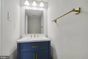 42 White Pine Ct, Lafayette Hill, PA 19444 - Photo 9