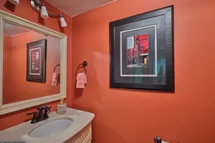 27 Applewood Ct, Horsham, PA 19044 - Photo 17