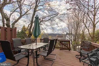 327 E 9th Avenue, Conshohocken, PA 19428 - Photo 23