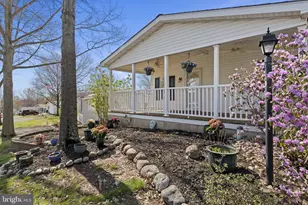 442 Manor House Ln, Souderton, PA 18964 - Photo 3