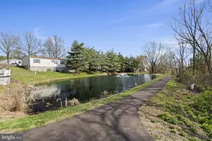 442 Manor House Ln, Souderton, PA 18964 - Photo 35