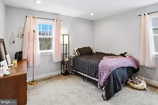 2306 Cassard Cir, Gilbertsville, PA 19525 - Photo 33