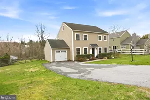 2306 Cassard Cir, Gilbertsville, PA 19525 - Photo 3