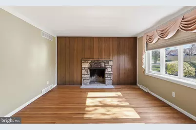 2015 Spring Mill Road, Conshohocken, PA 19428 - Photo 7