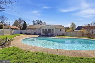 2015 Spring Mill Rd, Conshohocken, PA 19428 - Photo 29