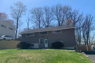 18 Abbeyview Ave, Willow Grove, PA 19090 - Photo 1