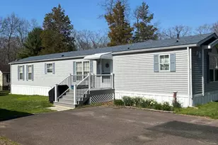 617 Willow Dr, Green Lane, PA 18054 - Photo 1